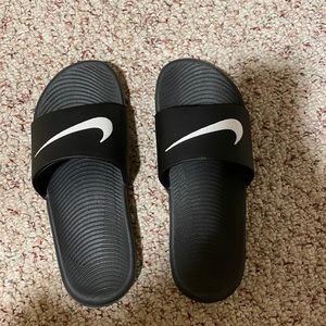 Nike slides